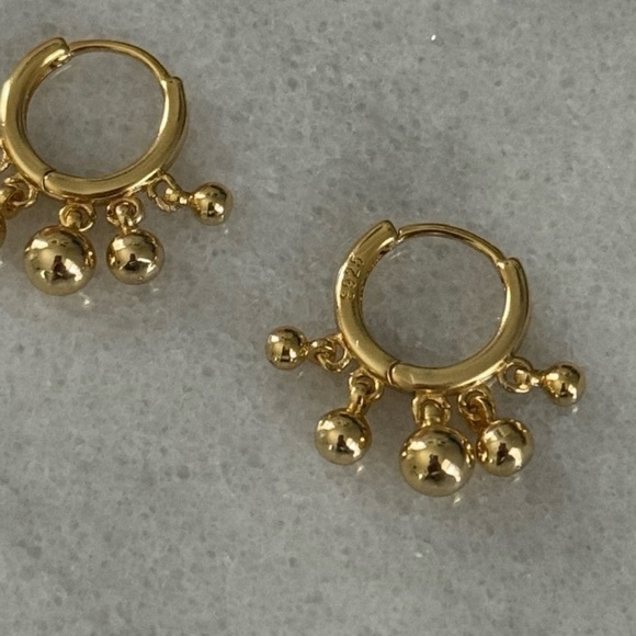 Gold Beaded Tassel Fringe Hoop Earrings Brand New - Picture 4 of 4